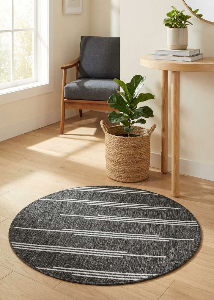 3' 1 x 3' 1 Easy-Clean Modern Indoor / Outdoor Round Rug