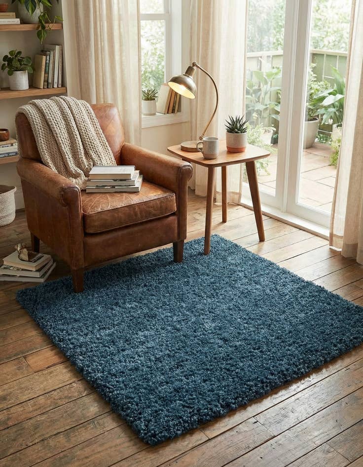 Detail image of 3' x 3' Zermatt Shag Square Rug