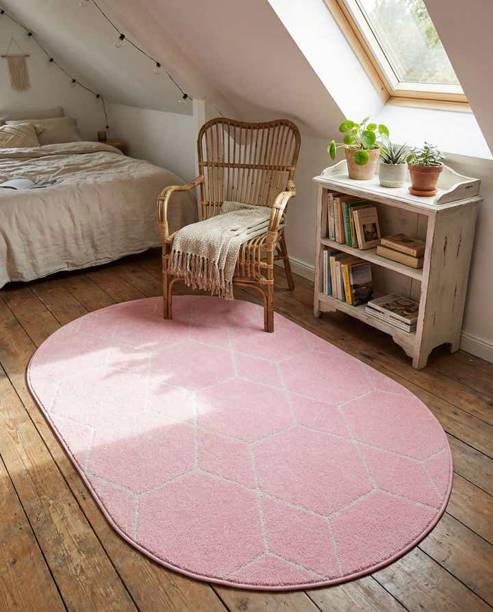 3' x 5' 3 Lattice Frieze Oval Rug