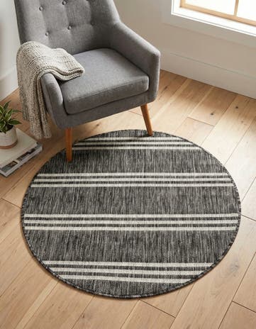 3' x 3' Easy-Clean Jill Zarin Anguilla Indoor / Outdoor Round Rug