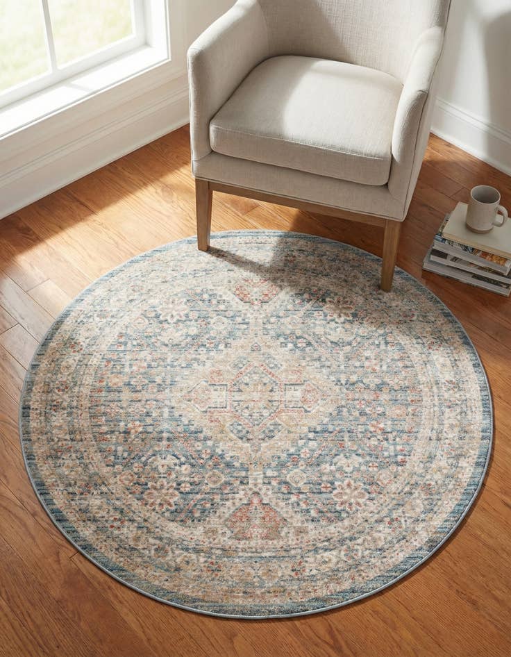 Detail image of 3' 3 x 3' 3 Noble Round Rug