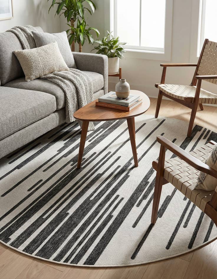 Detail image of 6' x 6' Washable Modern Indoor / Outdoor Round Rug