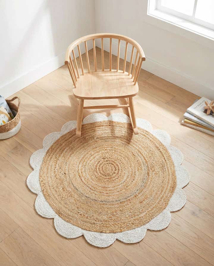 3' 1 x 3' 1 Handmade Scallop Braided Jute Round Rug
