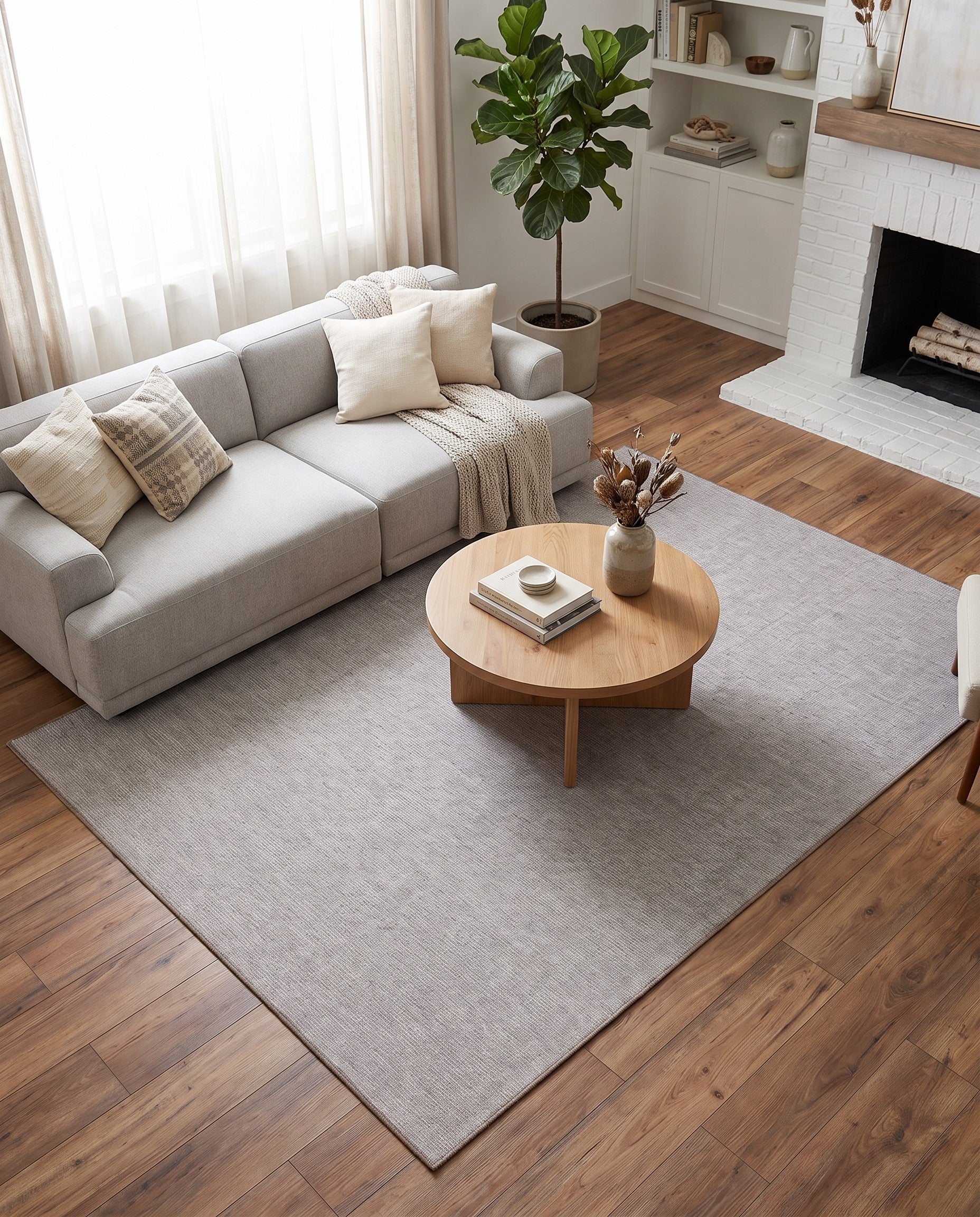 6' 3 x 9' Easy-Clean Solid Indoor / Outdoor Rug