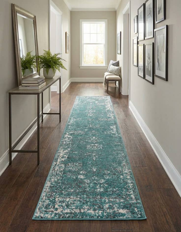 Detail image of 2' x 9' 10 Monaco Runner Rug