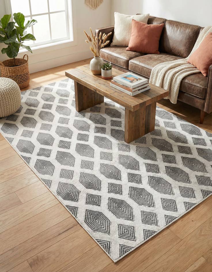 Detail image of 6' 4 x 9' Sabrina Soto Casa Havana Rug