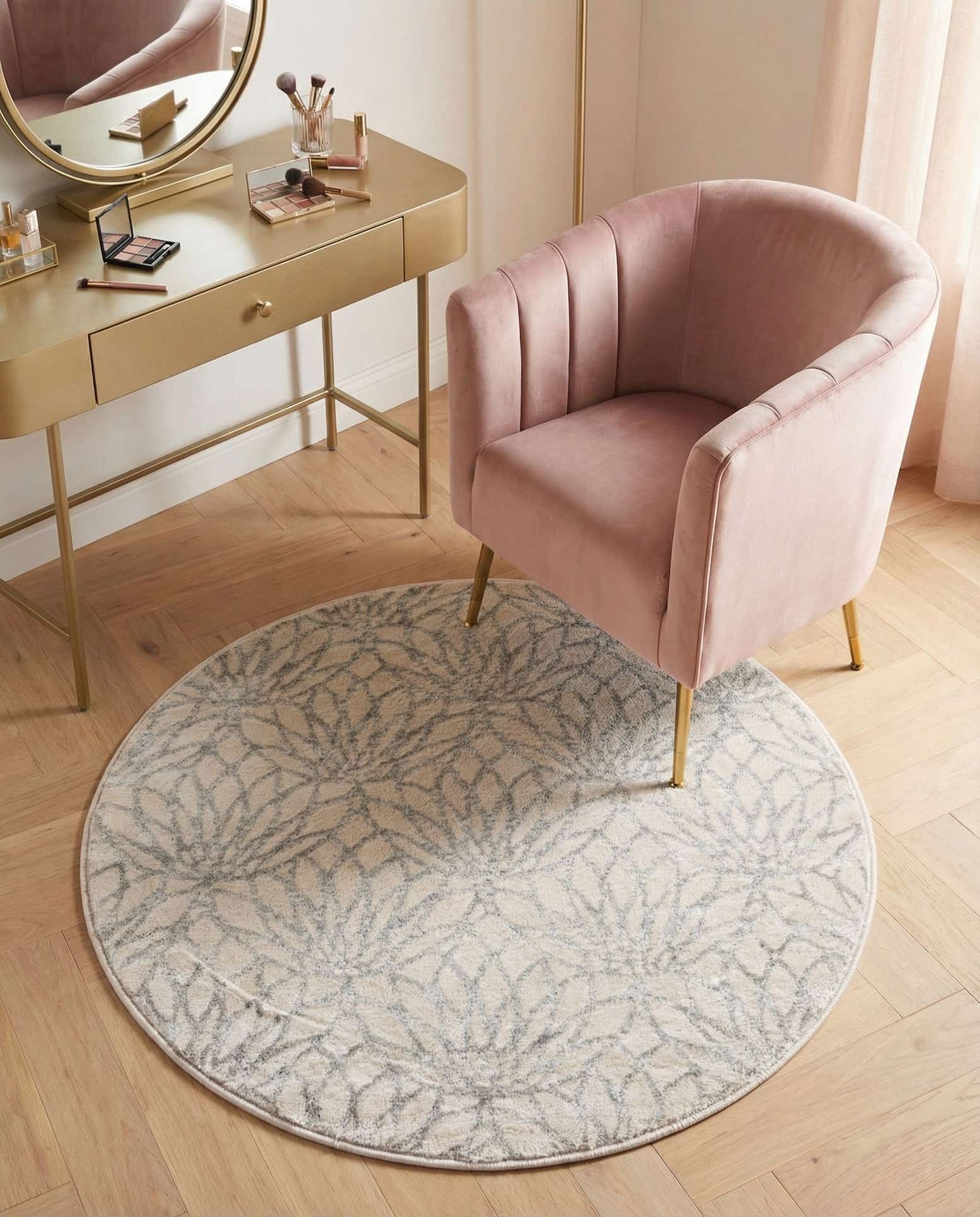 3' x 3' Marilyn Monroe™ Glam Dahlia Round Rug