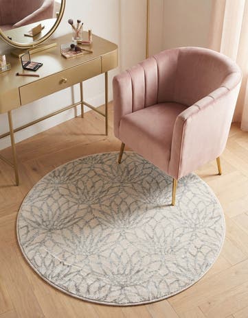 3' x 3' Marilyn Monroe™ Glam Dahlia Round Rug