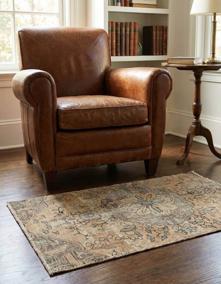 Detail image of 2' 4 x 3' 8 Hand Knotted Ultra Vintage Persian Wool Rug