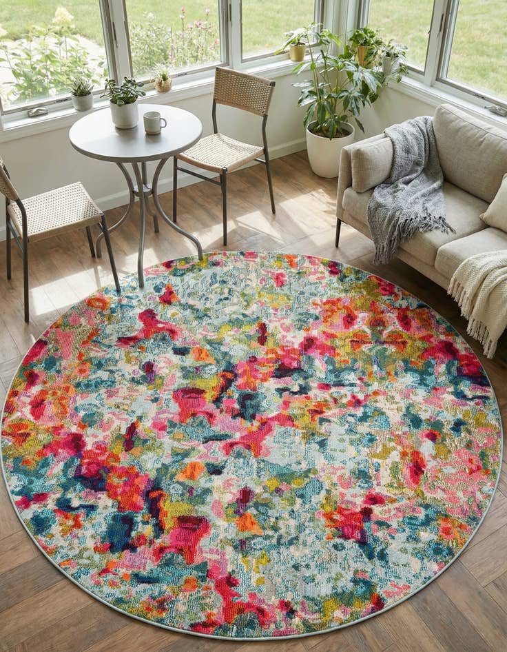 Detail image of 6' x 6' Washable Theia Round Rug