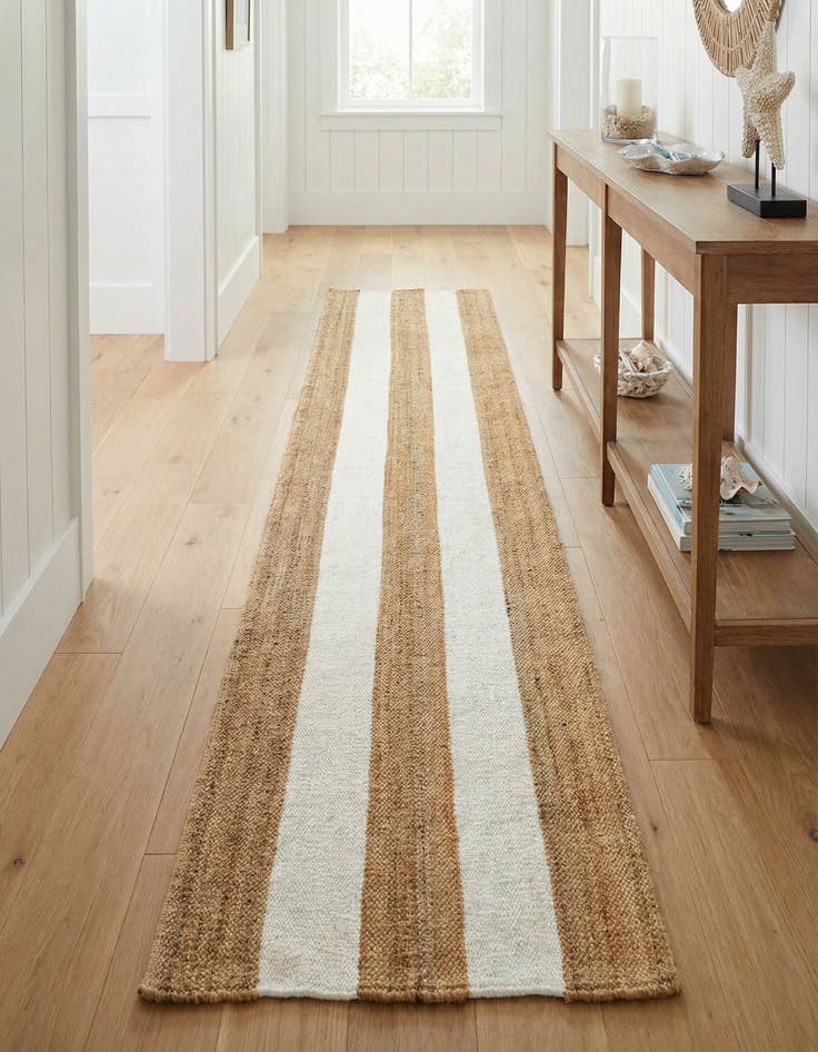 Detail image of 2' 7 x 12' Hand Woven Jill Zarin Hamptons Runner Rug