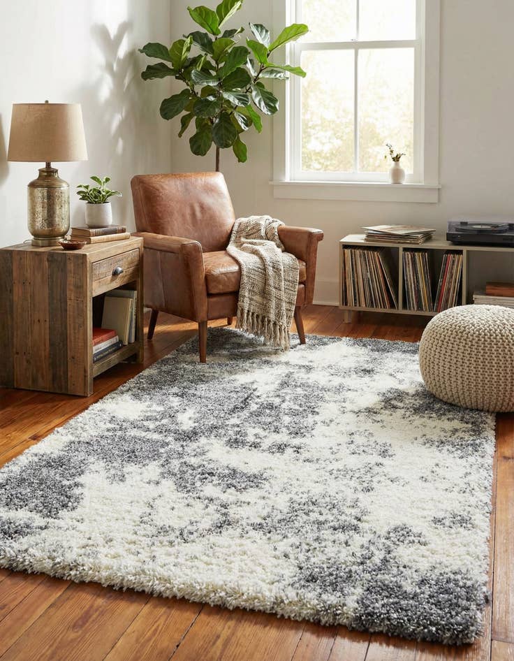 Detail image of 4' x 6' Soft Touch Shag Rug