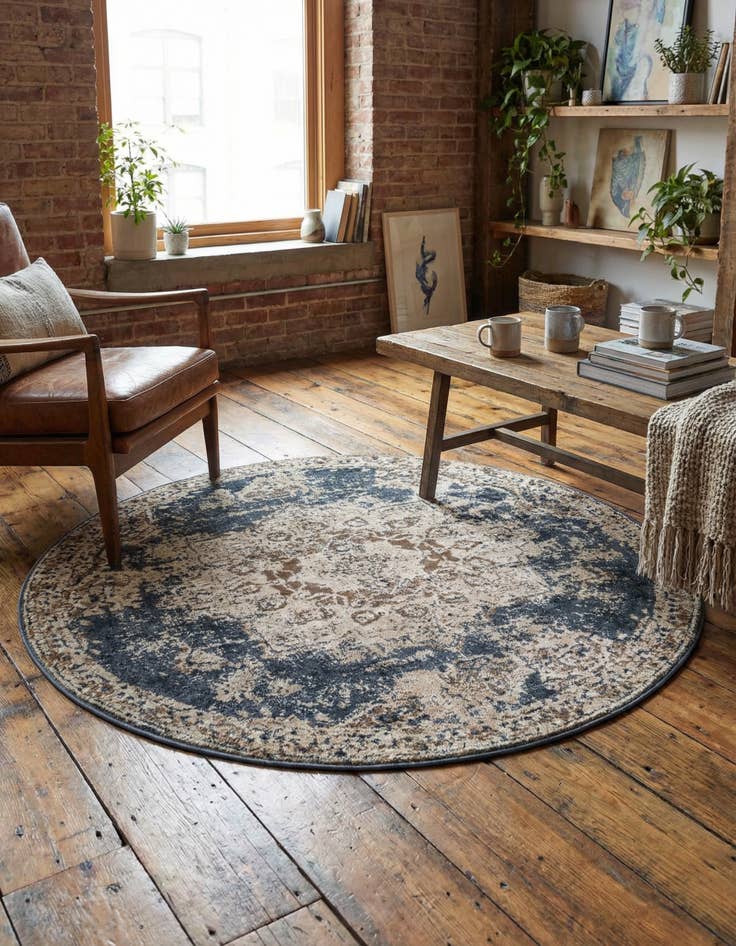 Detail image of 4' x 4' Villa Round Rug