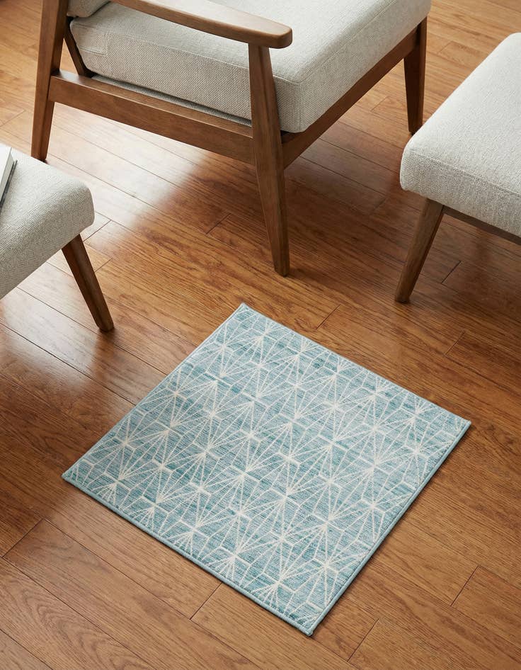 Detail image of Jill Zarin 1' 8 x 1' 8 Uptown Fifth Avenue Sample Rug