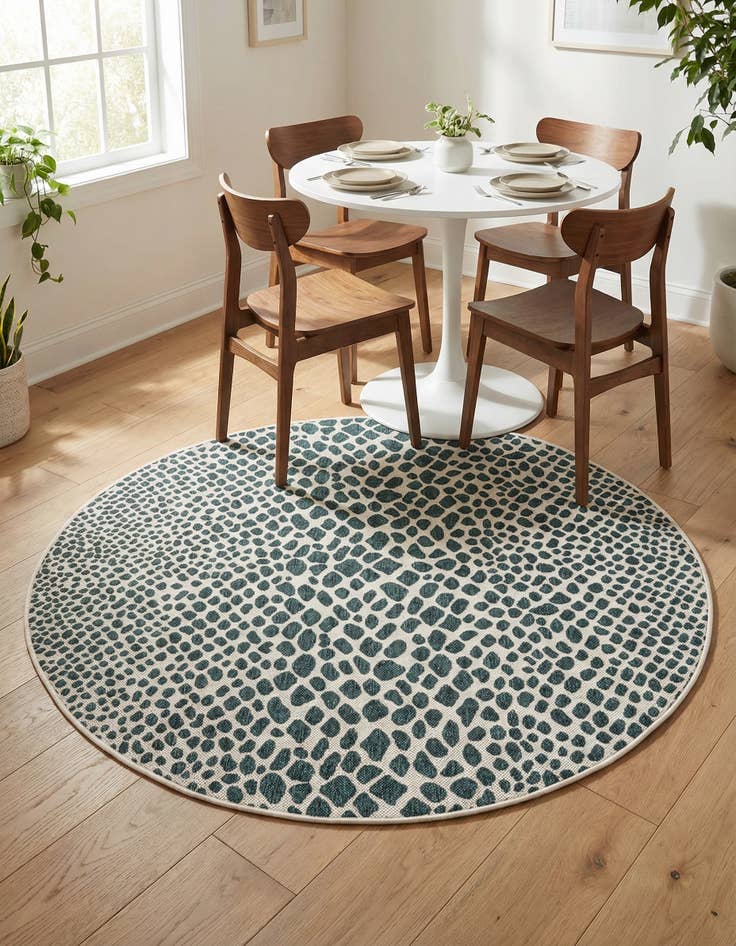 Detail image of 5' 3 x 5' 3 Easy-Clean Jill Zarin Indoor / Outdoor Round Rug