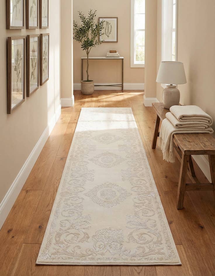 Detail image of 2' x 9' 10 Finsbury Runner Rug