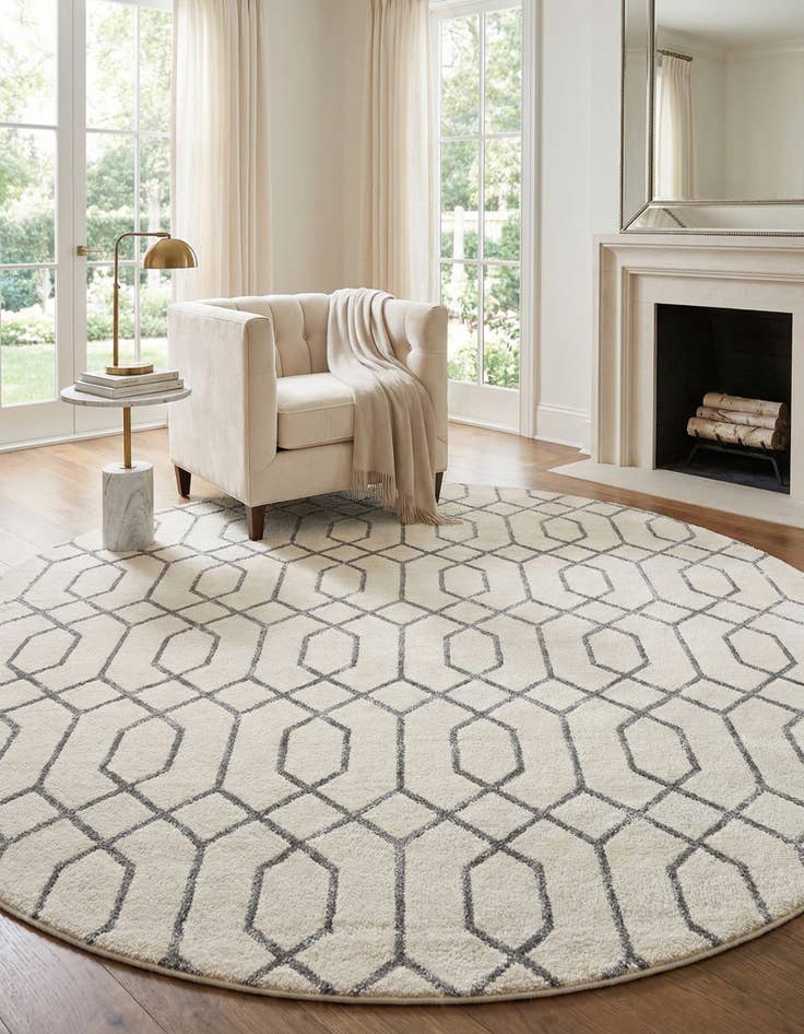 Detail image of 7' 10 x 10' Marilyn Monroe&trade; Glam Trellis Oval Rug