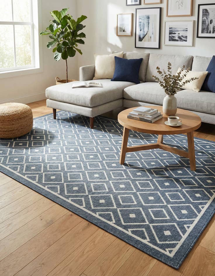 Detail image of 5' 3 x 8' Washable Lattice Indoor / Outdoor Rug