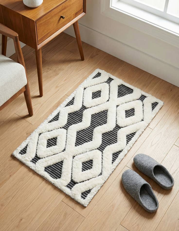 Detail image of 2' x 3' Prismatic Rug