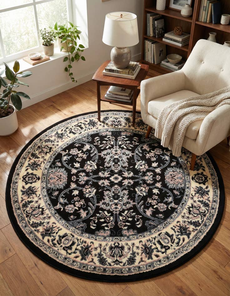 Detail image of 4' x 4' Kashan Design Round Rug