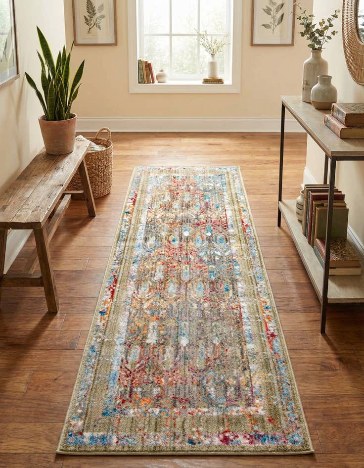 Detail image of 2' 7 x 8' 2 Williamsburg Runner Rug