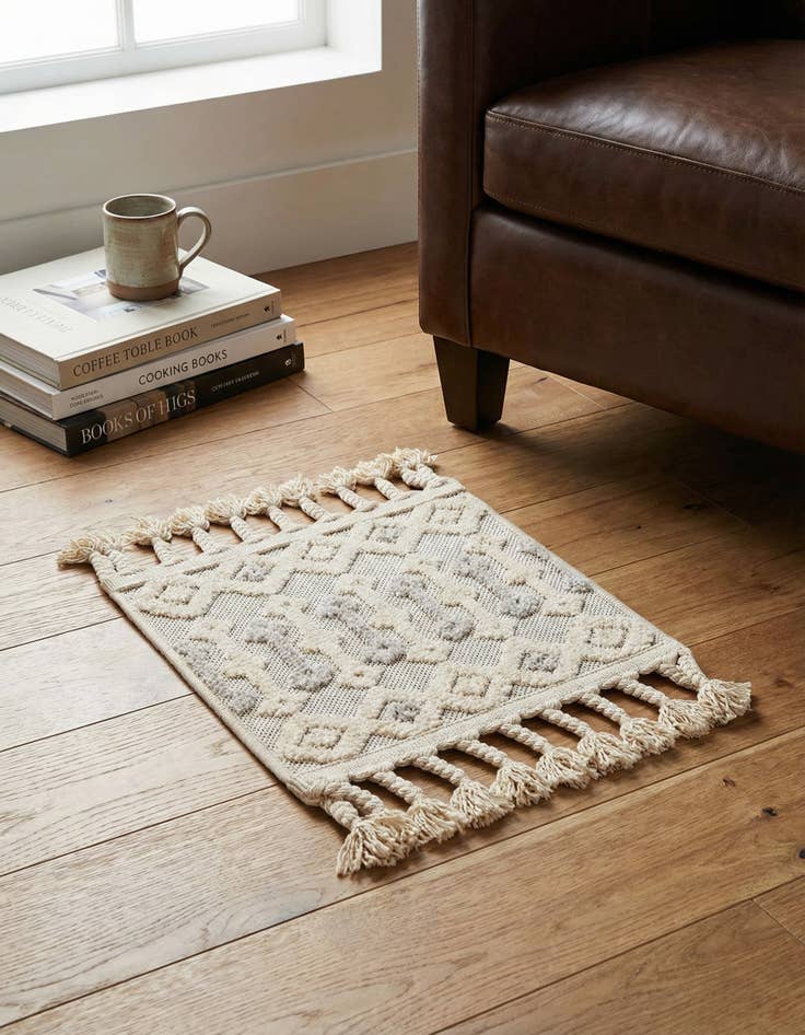 Detail image of 1' 4 x 1' 4 Arlo Sample Rug