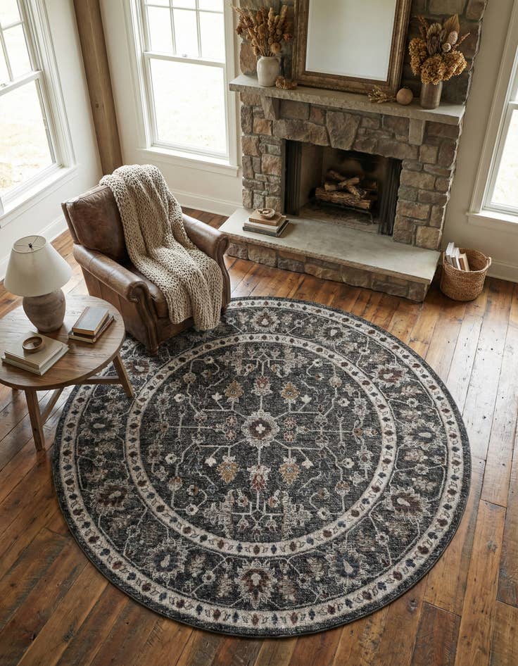 Detail image of 7' x 7' Eco Traditional Round Rug