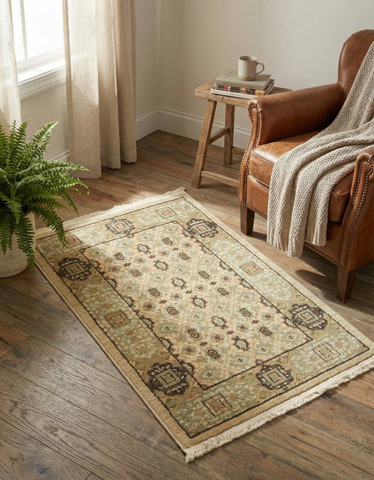 Detail image of 2' x 3' Amina Rug