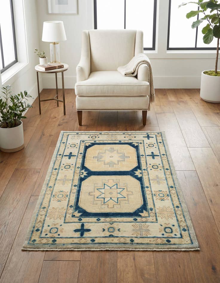 Detail image of 3' 6 x 4' 10 Hand Knotted Oushak Wool Rug