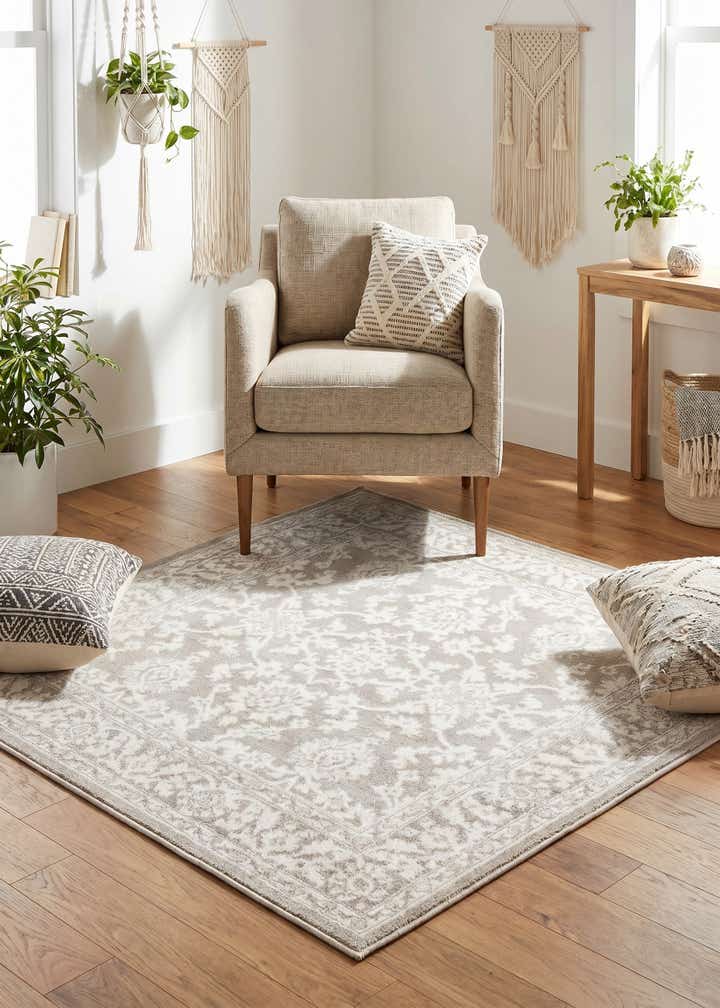 4' x 4' Charlotte Square Rug