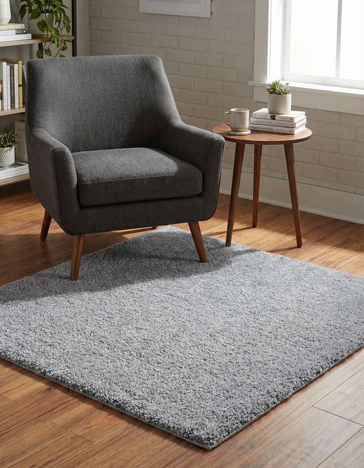 Detail image of 3' x 3' Zermatt Shag Square Rug