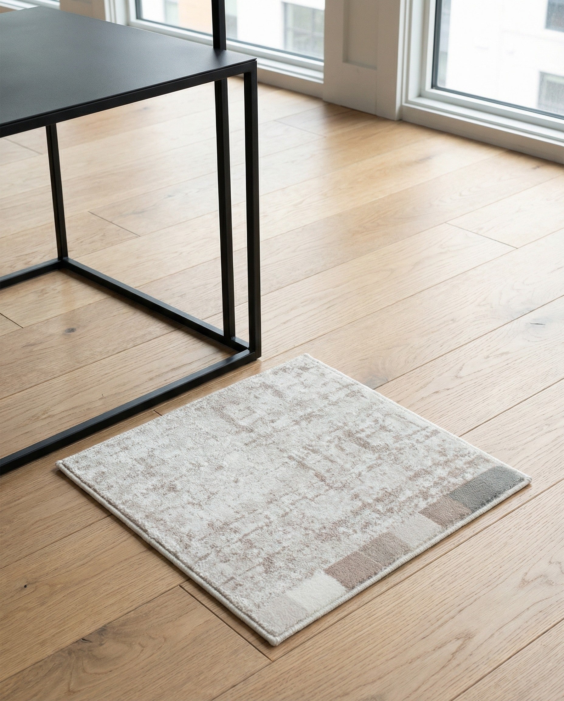 Jill Zarin 1' 8 x 1' 8 Uptown Lexington Avenue Sample Rug