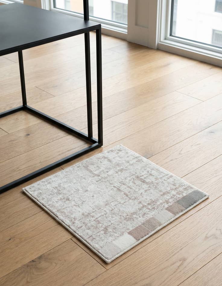 Detail image of Jill Zarin 1' 8 x 1' 8 Uptown Lexington Avenue Sample Rug