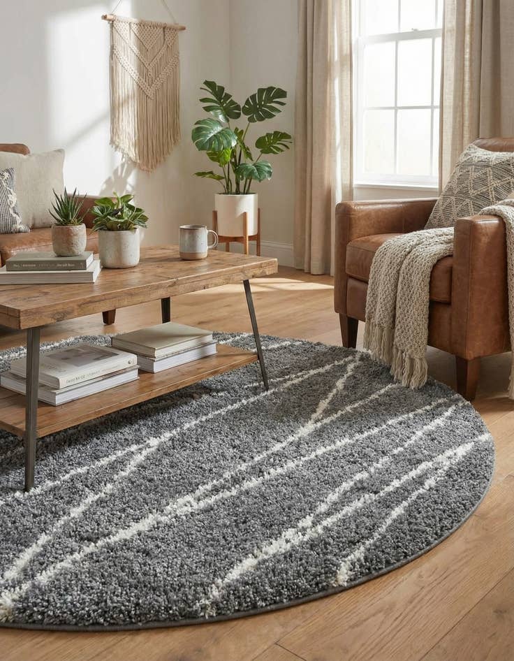 Detail image of 5' 3 x 5' 3 Serenity Shag Round Rug