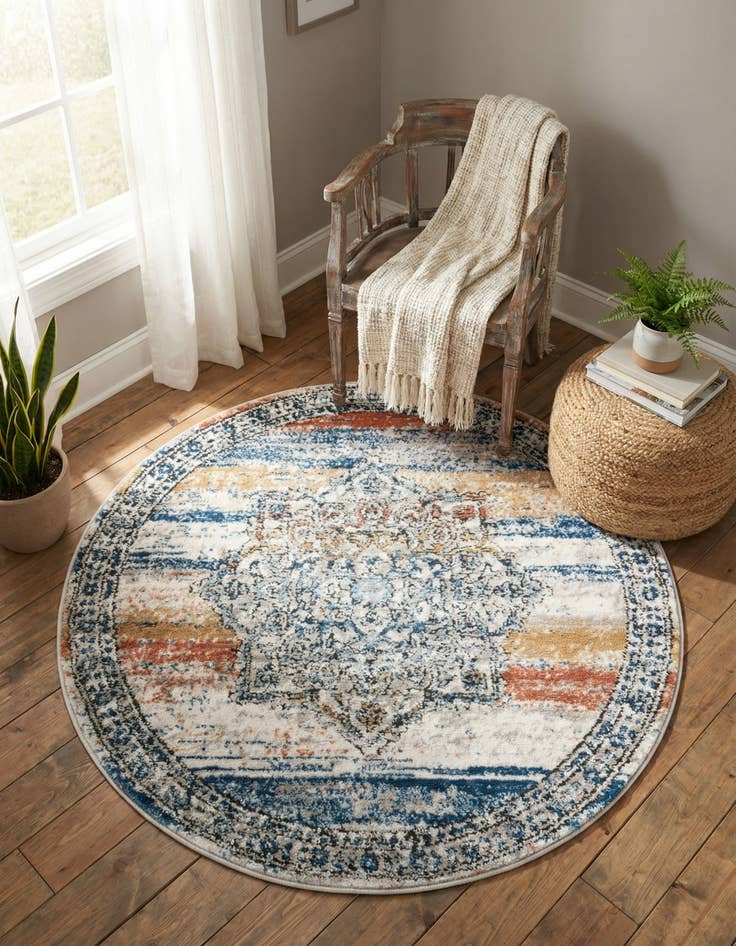 Detail image of 3' 3 x 3' 3 Nyla Round Rug