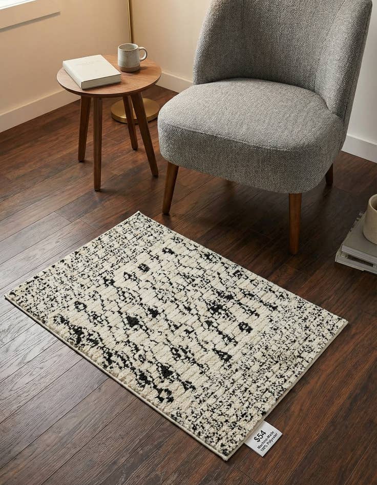 Detail image of 2' 2 x 3' Morocco Rug