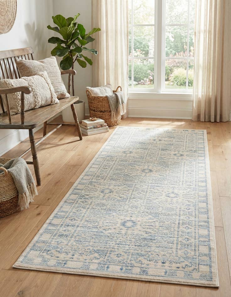 Detail image of 2' 7 x 6' Victoria Runner Rug