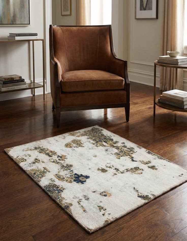 Detail image of 3' x 3' 9 Hand Knotted Ultra Vintage Persian Wool Square Rug