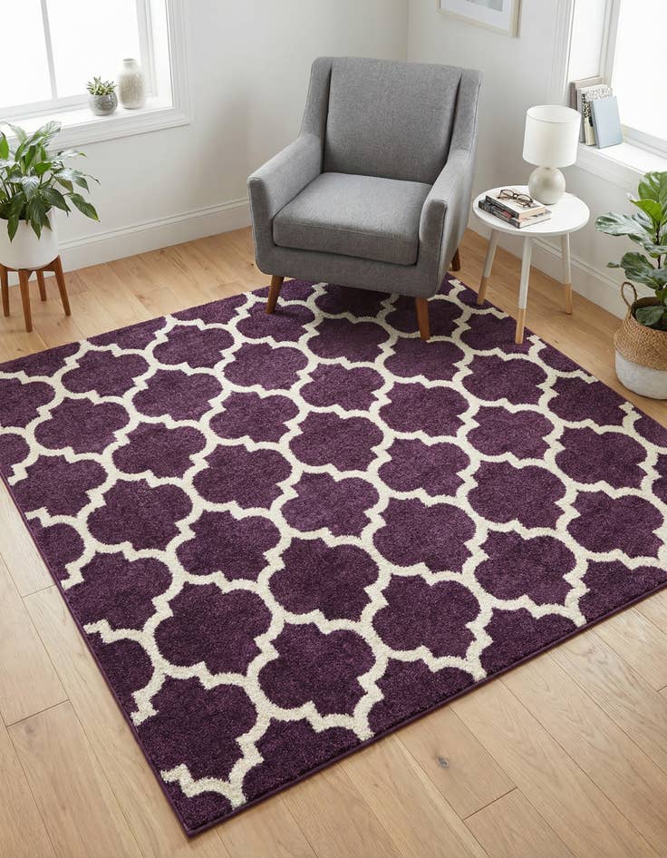 Detail image of 6' x 6' Lattice Square Rug