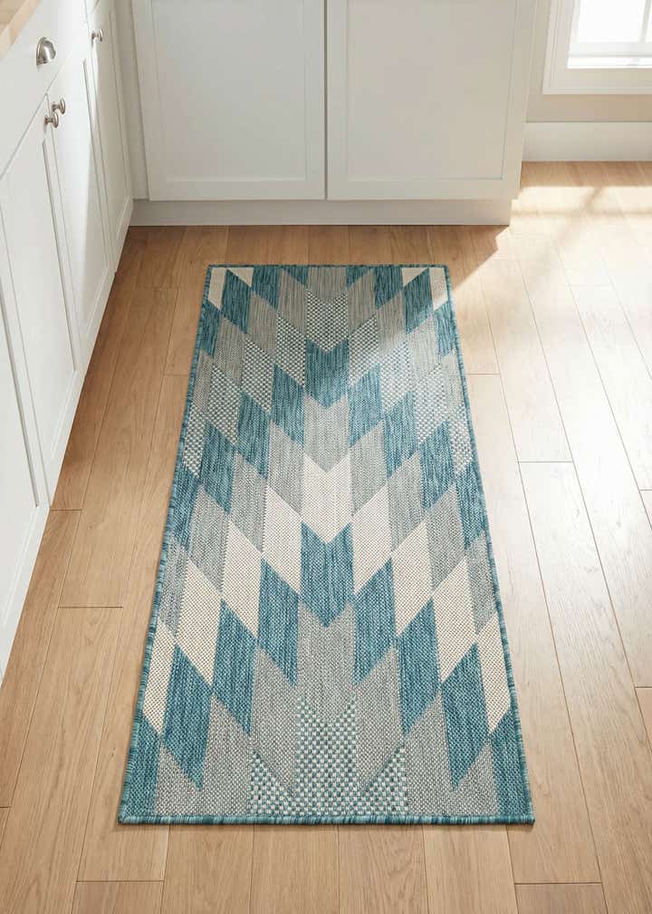 2' x 4' Easy-Clean Modern Indoor / Outdoor Runner Rug