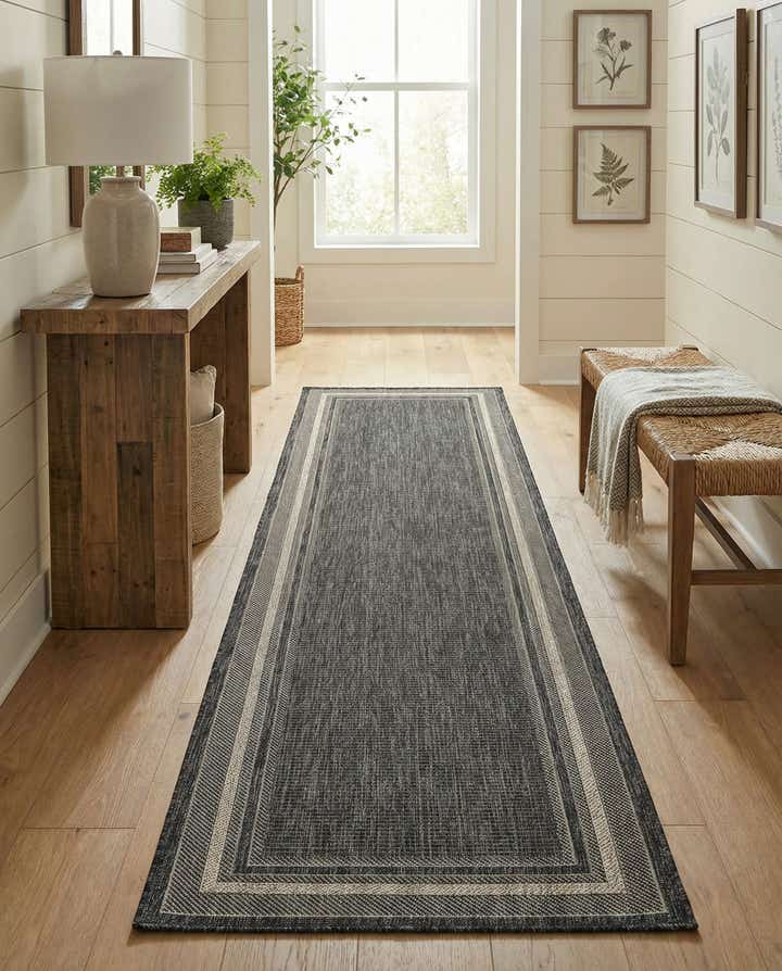 2' 7 x 10' Easy-Clean Border Indoor / Outdoor Runner Rug