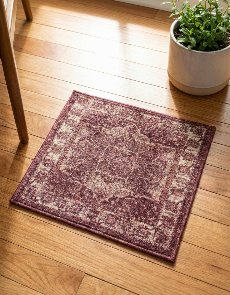 Detail image of 1' 4 x 1' 4 Isabella Sample Rug