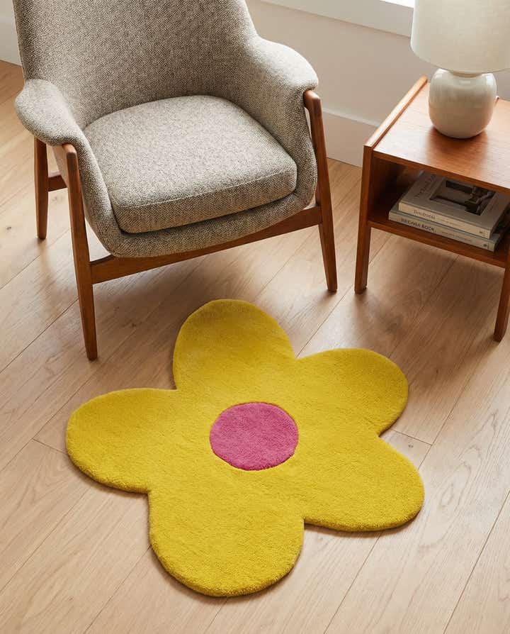 3' 1 x 3' 1 Happy Rugs Funky Flower Wool Round