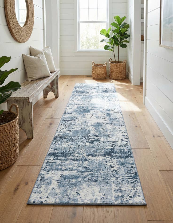 Detail image of 2' 7 x 10' Aurora Runner Rug