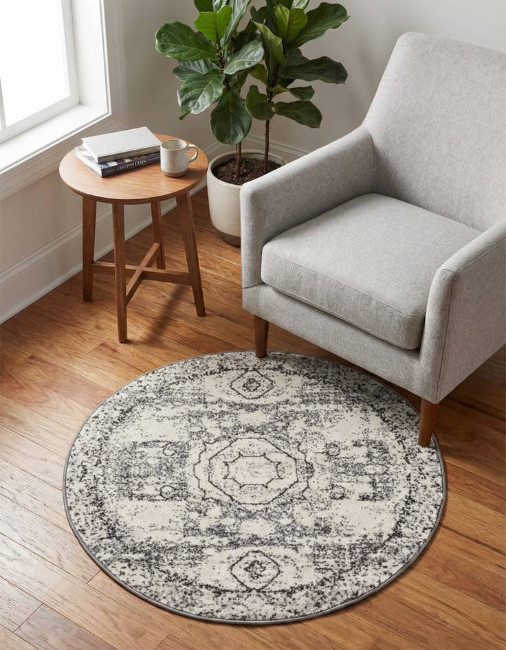 Detail image of 3' x 3' Bexley Round Rug
