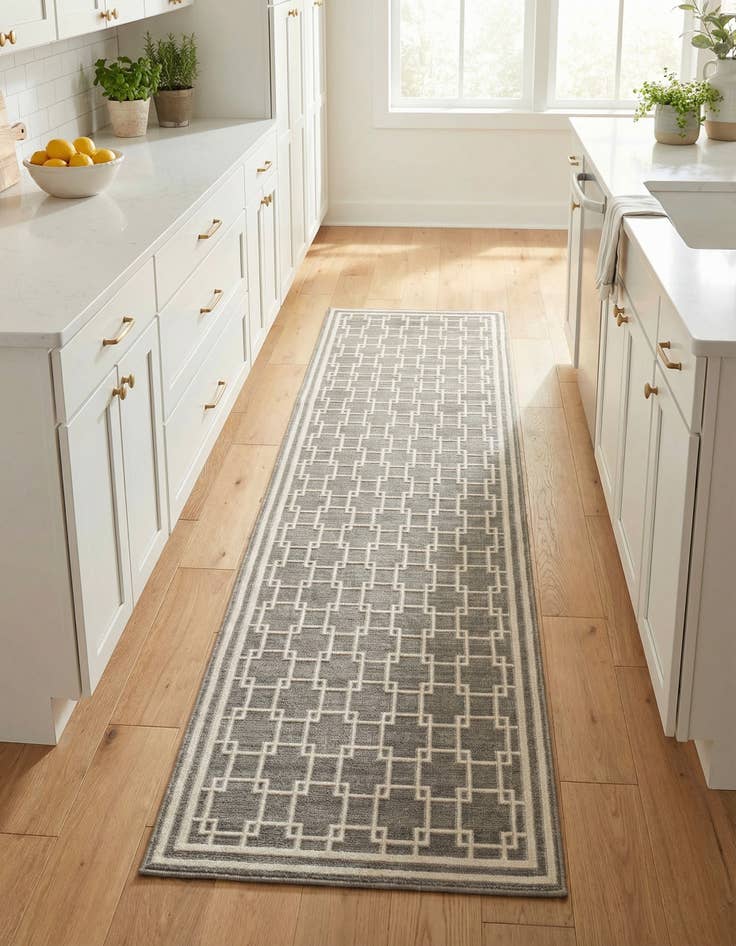 Detail image of Jill Zarin 2' x 8' Metropolitan Uptown Runner Rug