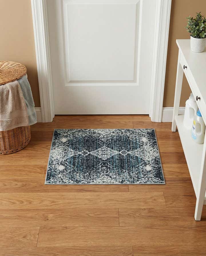 2' x 3' Kamala Washable Rug