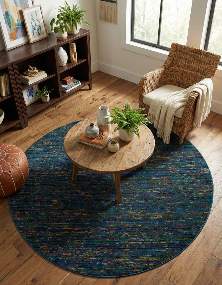 Detail image of 7' 10 x 7' 10 Calypso Round Rug