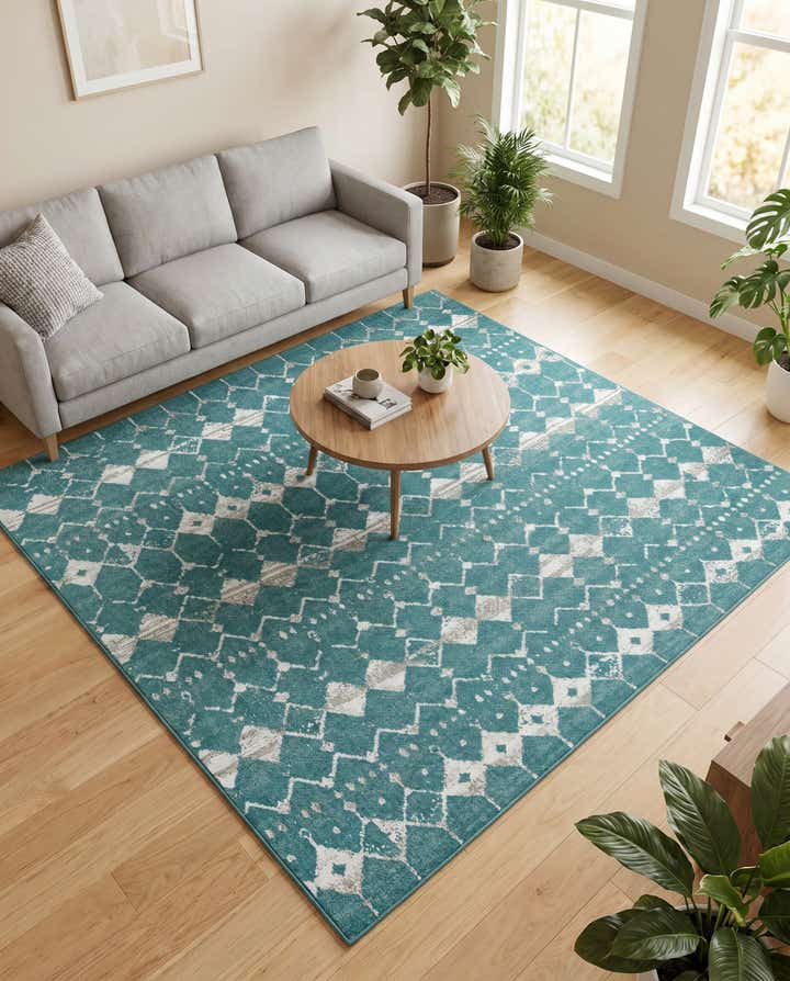 7' 10 x 7' 10 Easy-Clean Trellis Indoor / Outdoor Square Rug