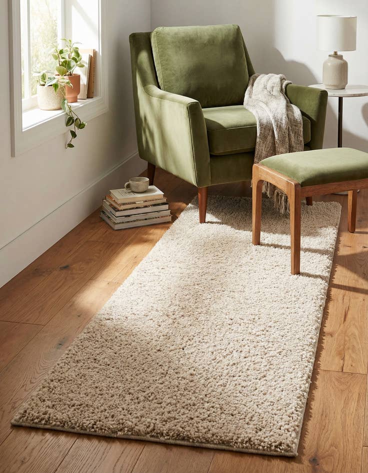 Detail image of 2' x 4' 1 Soft Solid Shag Runner Rug